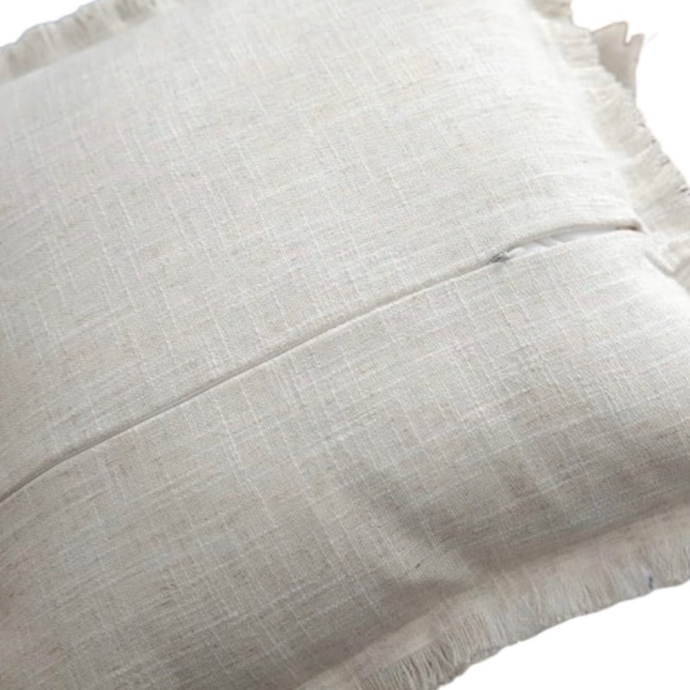 NWOT L.R. Home Set of Two Accent Throw Pillow Covers 20x20 Fringed Surrounded - Picture 4 of 10